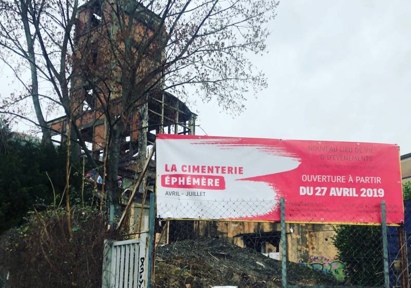 Pose de bâche pour professionnel sur Lyon