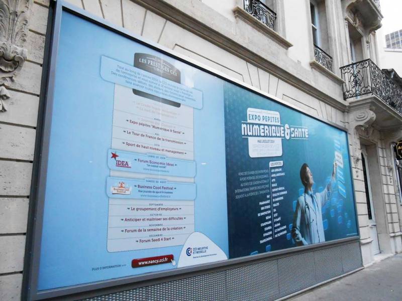 Film adhésif micro-perforé pour vitrine